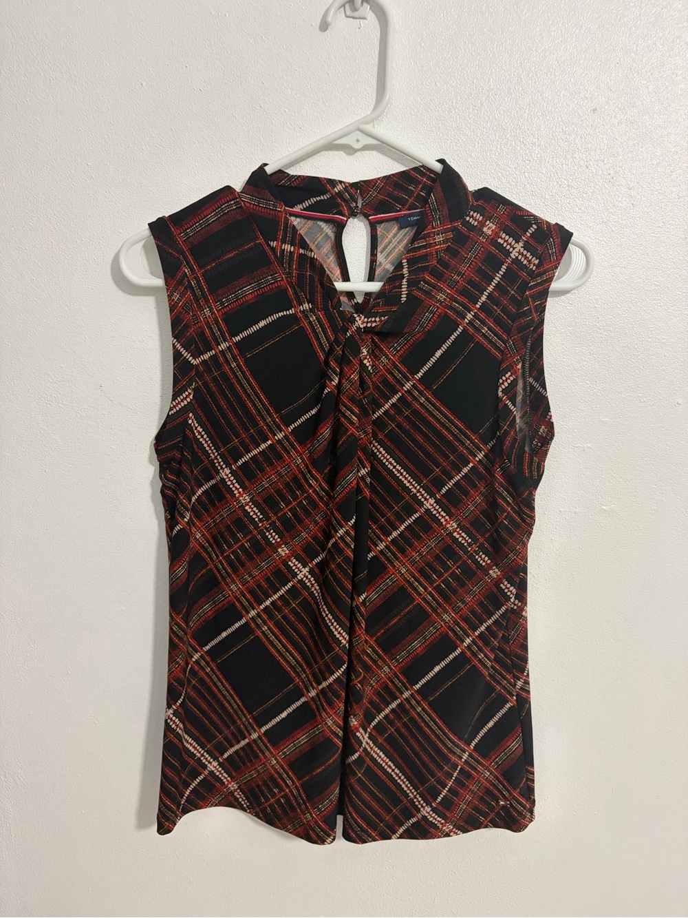 Tommy Hilfiger Black Red Plaid Sleeveless Tie-Neck Blouse